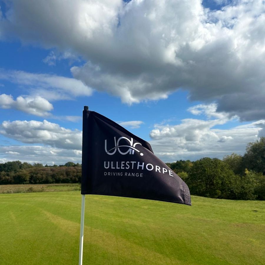 The Ullesthorpe Driving Range flag on the course